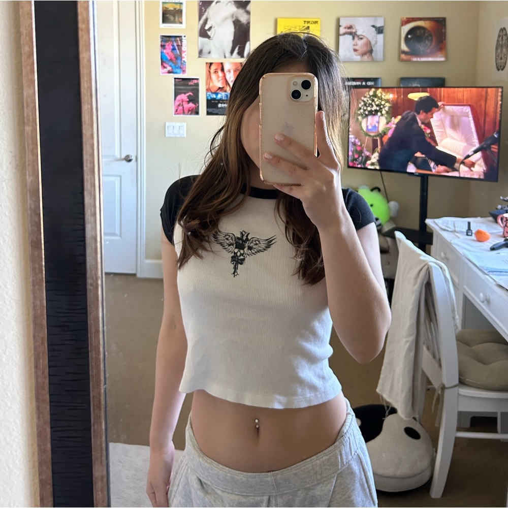Brandy Melville baseball tee cropped black and white with skull and cross